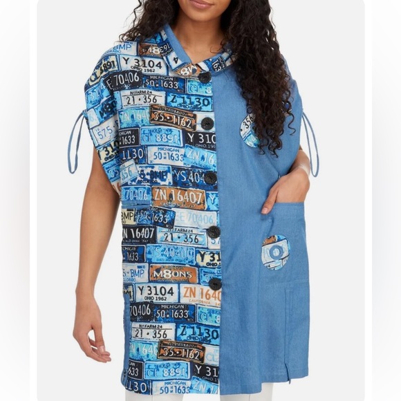 NWT NEO NOBLE Blue License Plate Print Short Sleeve Colorblock Cocoon Shirt